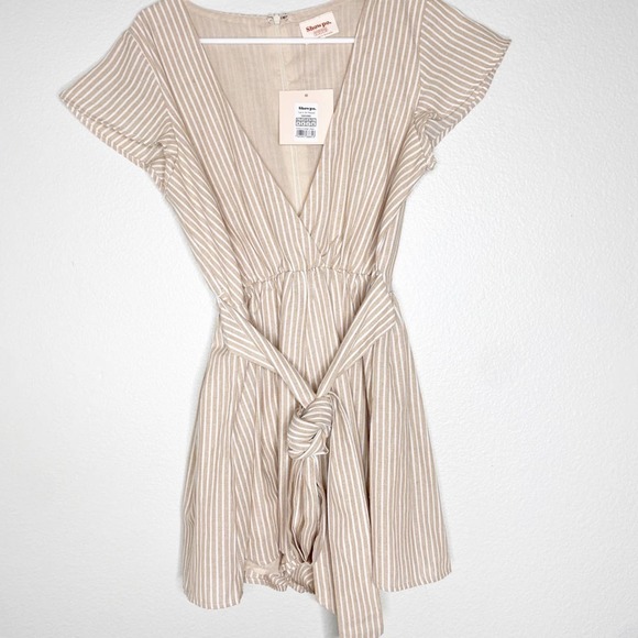 Show po. Tie it all up playsuit striped romper 4 NEW - Picture 3 of 9